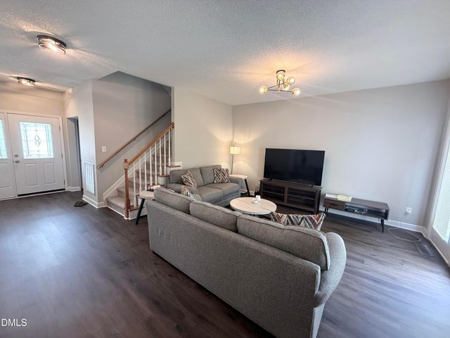 7732 Astoria Place, Raleigh, NC 27612