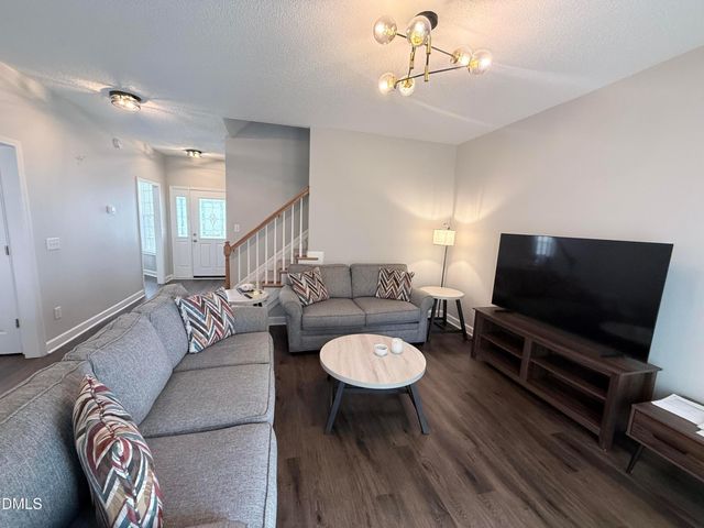 7732 Astoria Place, Raleigh, NC 27612