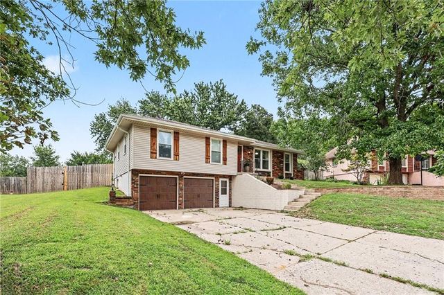 7013 N Winan Avenue, Kansas City, MO 64152