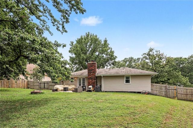 7013 N Winan Avenue, Kansas City, MO 64152