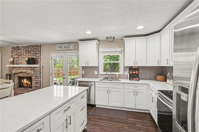 7013 N Winan Avenue, Kansas City, MO 64152