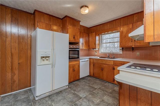 7210 Vance Road, Kernersville, NC 27284