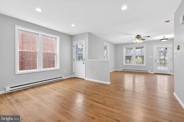 637 W MAIN ST, Ephrata, PA 17522