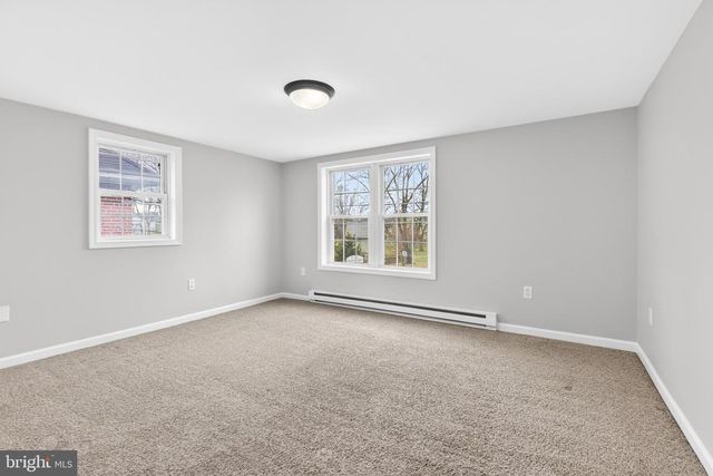 637 W MAIN ST, Ephrata, PA 17522