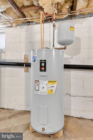 637 W MAIN ST, Ephrata, PA 17522