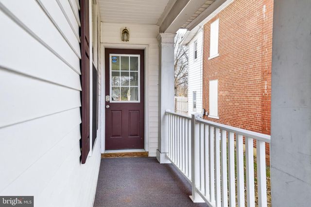 637 W MAIN ST, Ephrata, PA 17522