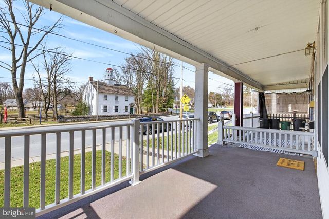 637 W MAIN ST, Ephrata, PA 17522