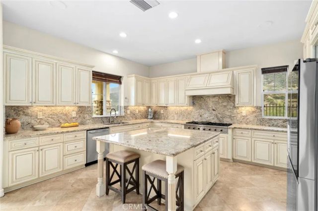 22526 Amber Eve, Corona, CA 92883