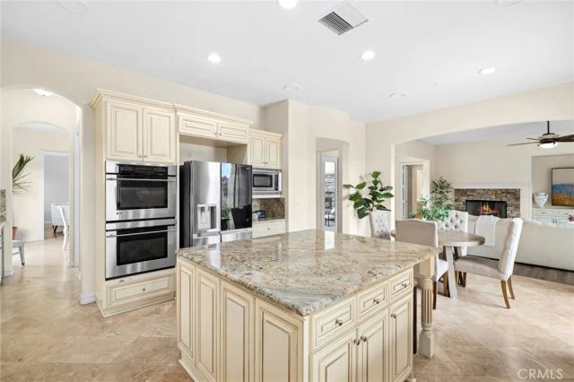 22526 Amber Eve, Corona, CA 92883