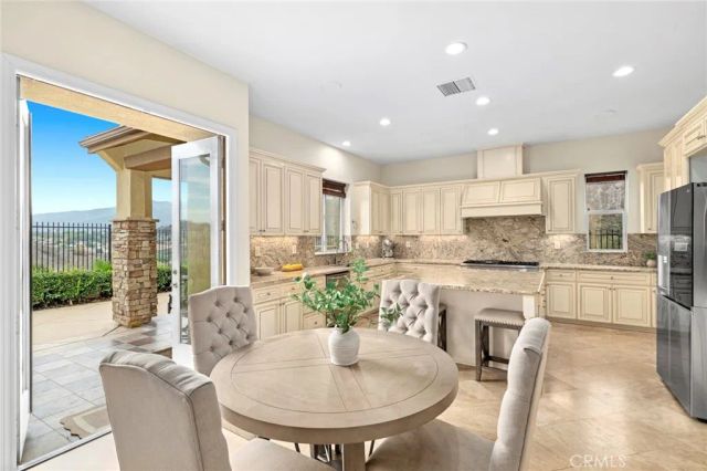 22526 Amber Eve, Corona, CA 92883