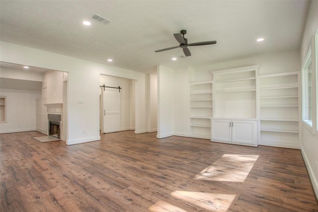 83 Dahlia Road, Huntsville, TX 77320