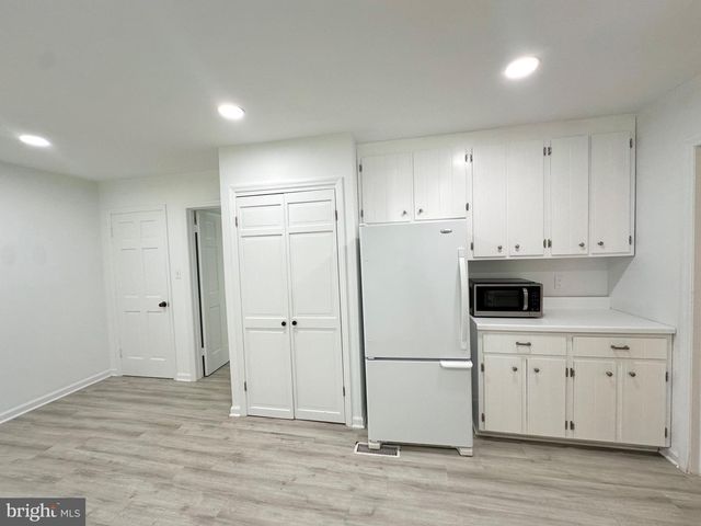 13113 LAUREL GLEN RD, Clifton, VA 20124
