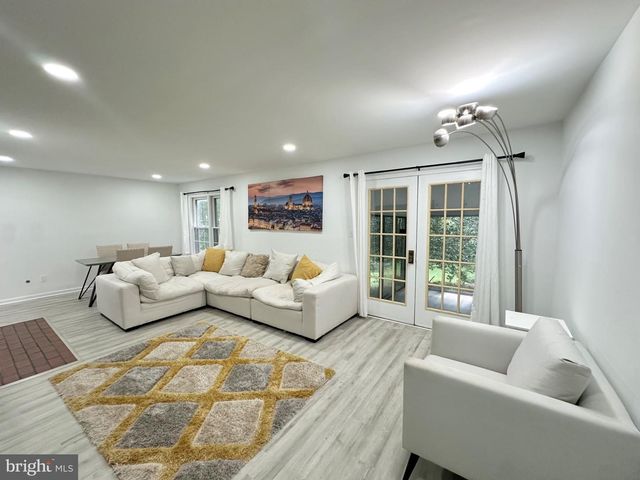 13113 LAUREL GLEN RD, Clifton, VA 20124