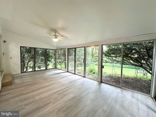 13113 LAUREL GLEN RD, Clifton, VA 20124