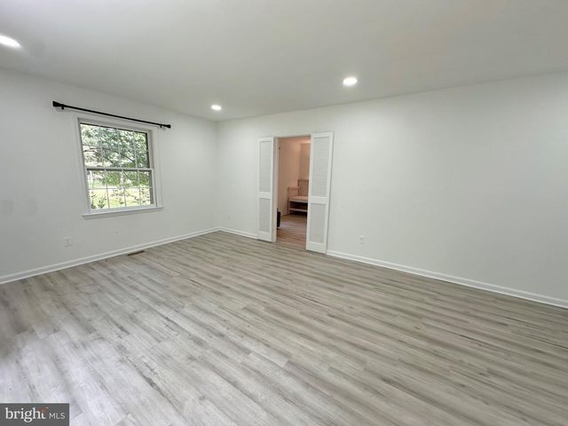 13113 LAUREL GLEN RD, Clifton, VA 20124