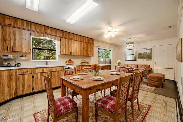 1301 Jacks LN, Fort Denaud, FL 33935