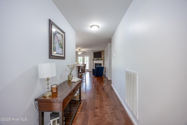 104 Northgate Lane, Clinton, NC 28328
