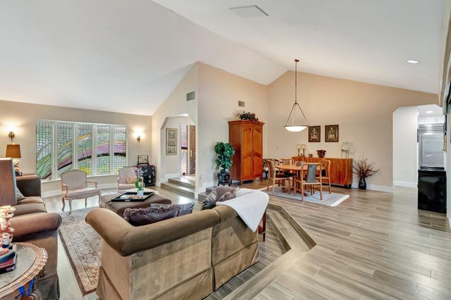 7571 Estrella Circle, Boca Raton, FL 33433