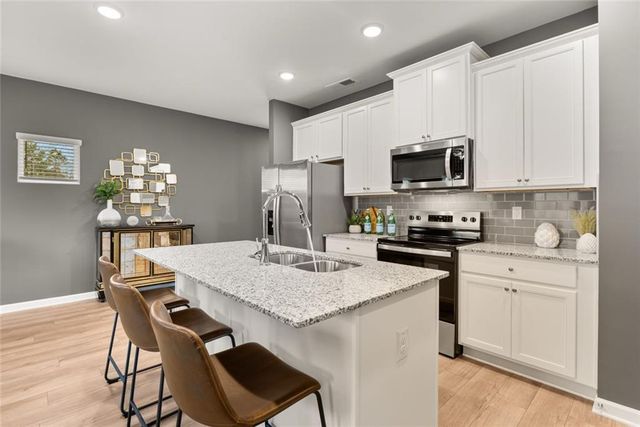 265 Epping Street 82, Stockbridge, GA 30281