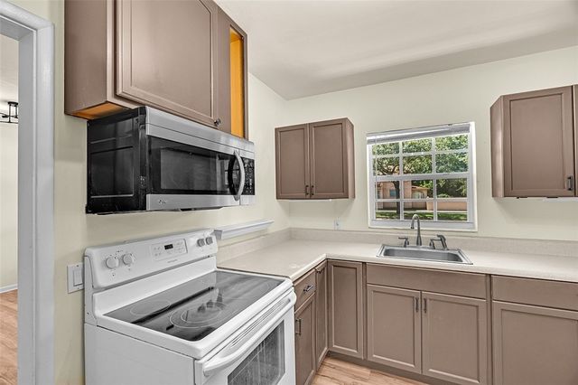 2520 20th Street, Vero Beach, FL 32960