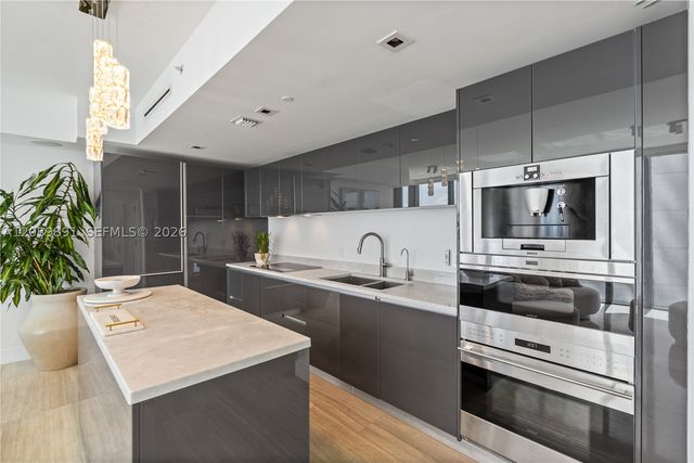 1451 Brickell Ave 1103, Miami, FL 33131