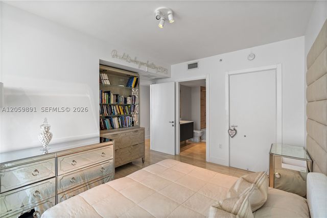 1451 Brickell Ave 1103, Miami, FL 33131