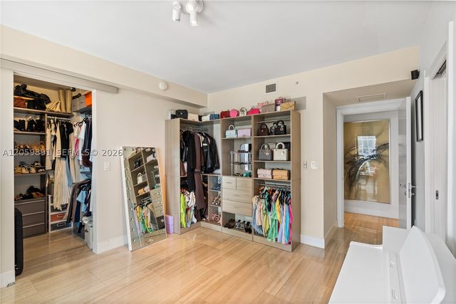 1451 Brickell Ave 1103, Miami, FL 33131