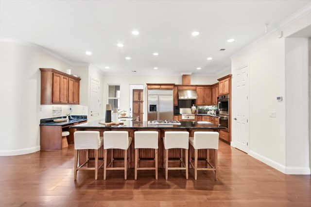 913 Tuscan Lane, Sacramento, CA 95864