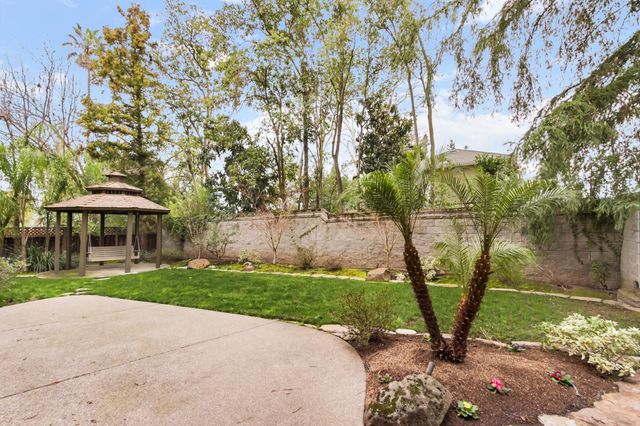 913 Tuscan Lane, Sacramento, CA 95864