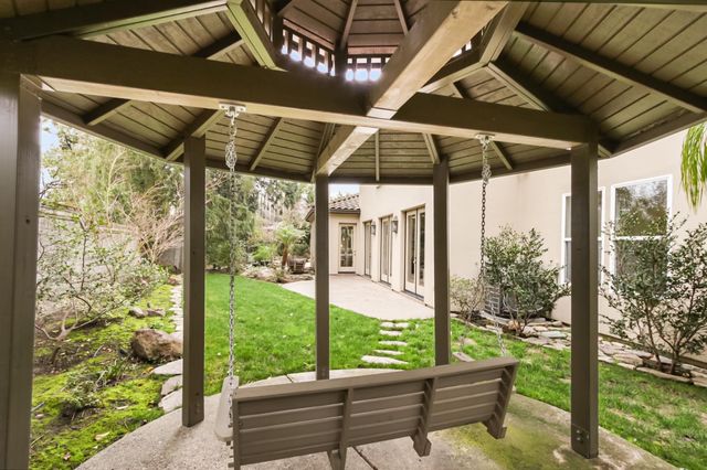 913 Tuscan Lane, Sacramento, CA 95864