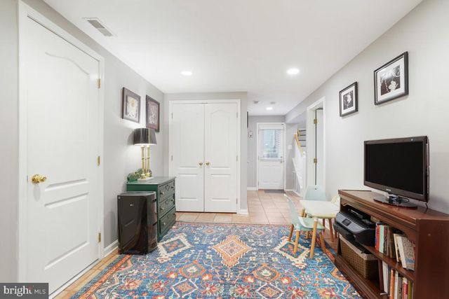6717 POPLAR AVE, Takoma Park, MD 20912