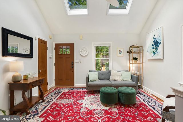6717 POPLAR AVE, Takoma Park, MD 20912