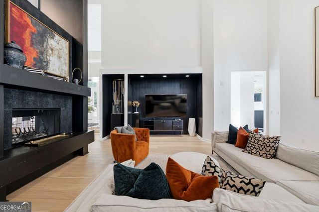 13 Heards Overlook Court, Sandy Springs, GA 30328