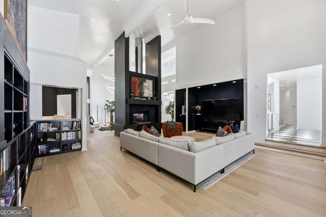 13 Heards Overlook Court, Sandy Springs, GA 30328