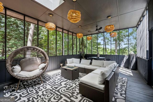 13 Heards Overlook Court, Sandy Springs, GA 30328