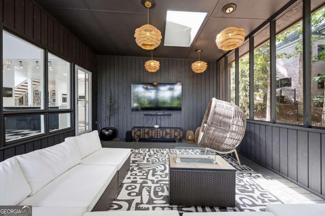 13 Heards Overlook Court, Sandy Springs, GA 30328
