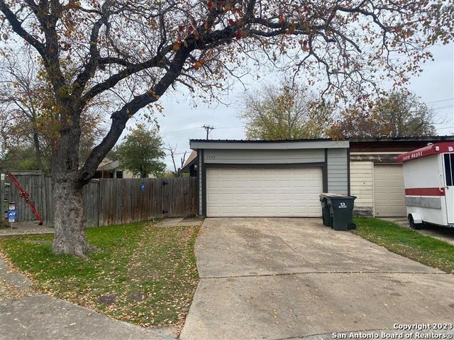 7920 Falcon Ridge, San Antonio, TX 78239