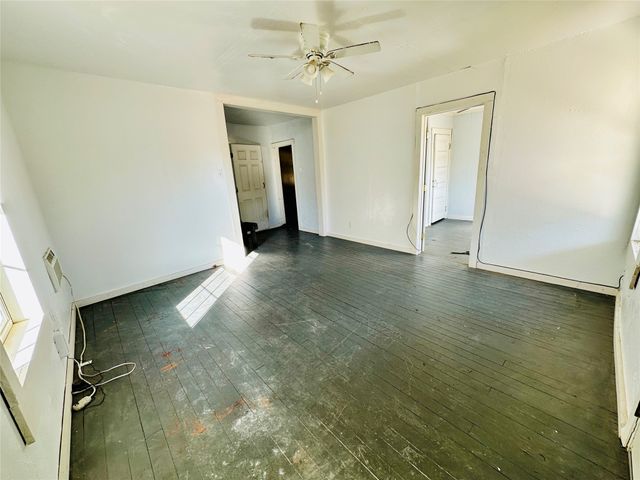 517 N Ave D, Cross Plains, TX 76443