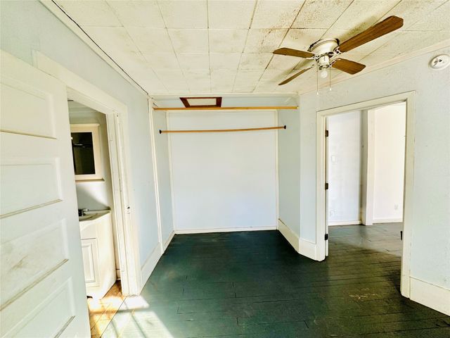 517 N Ave D, Cross Plains, TX 76443