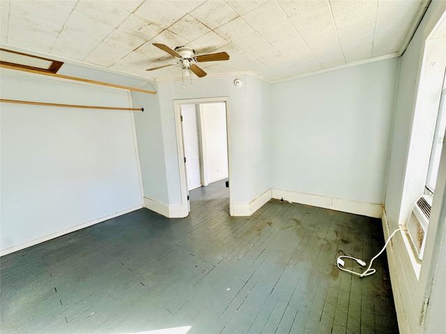 517 N Ave D, Cross Plains, TX 76443