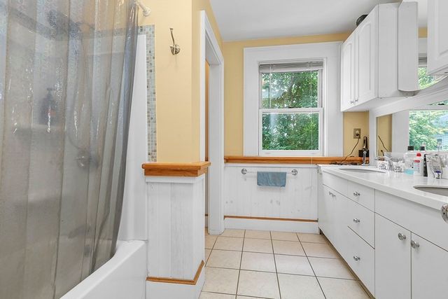 24 Perrin St, Attleboro, MA 02703