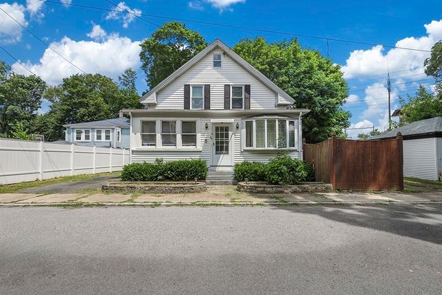 24 Perrin St, Attleboro, MA 02703