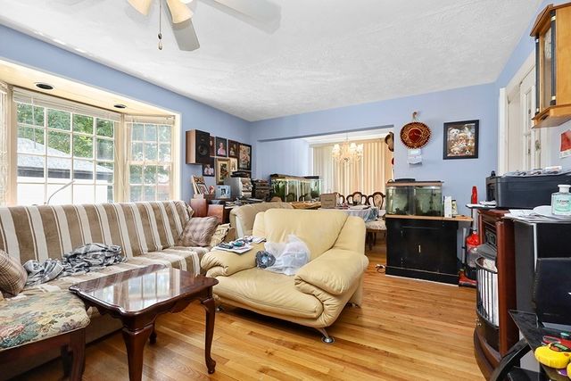 24 Perrin St, Attleboro, MA 02703