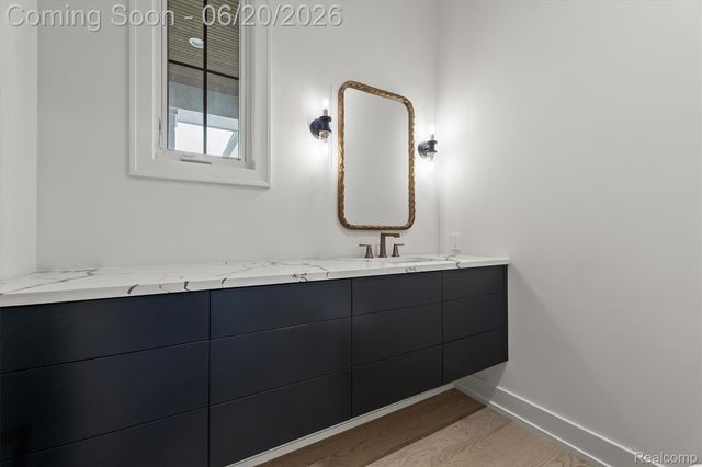 7303 Brookside Village Court, Bloomfield Hills, MI 48301