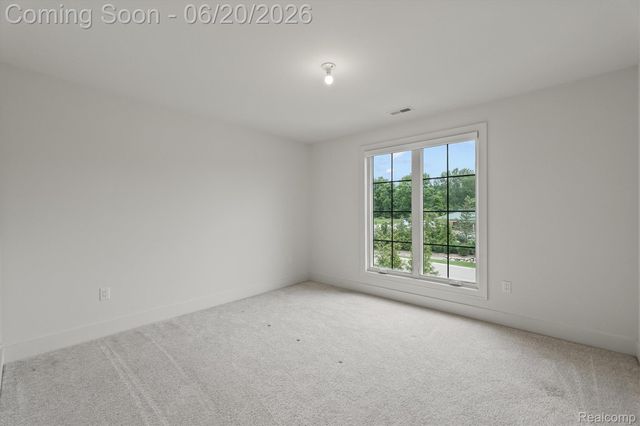7303 Brookside Village Court, Bloomfield Hills, MI 48301