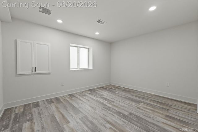 7303 Brookside Village Court, Bloomfield Hills, MI 48301