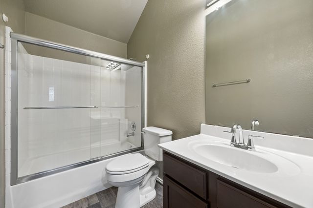 5820 Meadows Way, North Richland Hills, TX 76180