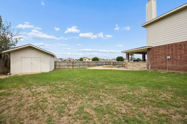 5820 Meadows Way, North Richland Hills, TX 76180