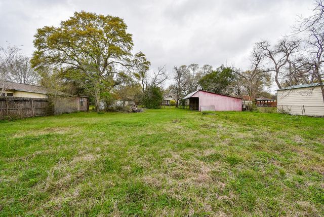 301 Fannin Street, Richmond, TX 77469