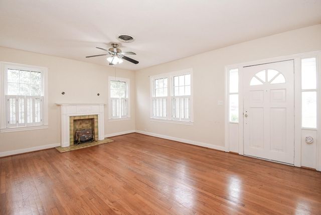 301 Fannin Street, Richmond, TX 77469